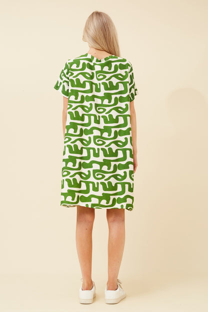 Casual Printed Dress – Vine Print Shift for Effortless Style