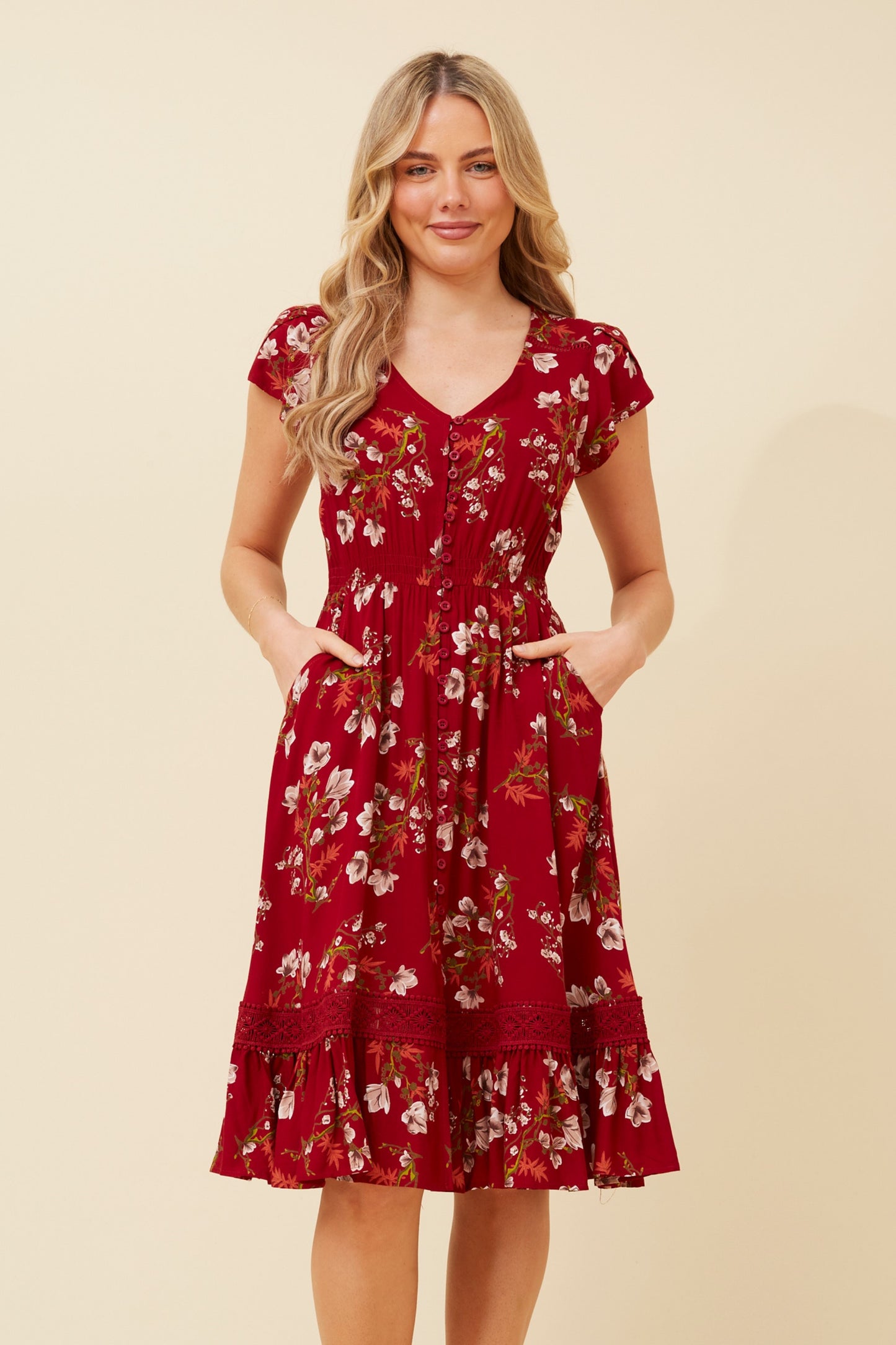 MOROCCO FLORAL KNEE LENGTH DRESS RED
