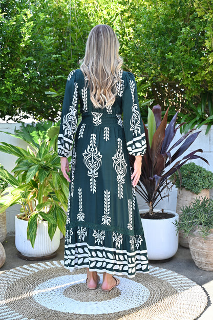 Elegant Amara Boho Luxe Maxi Dress – Perfect for Any Occasion